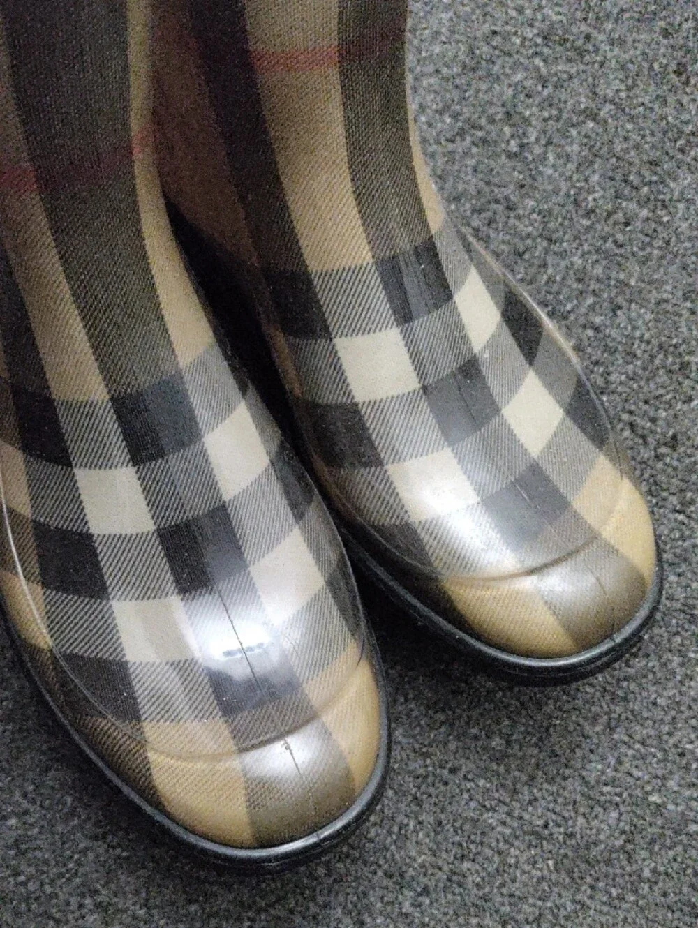 Burberry haymarket classic